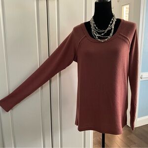 NWT Lumiere Women's Lightweight Sweater